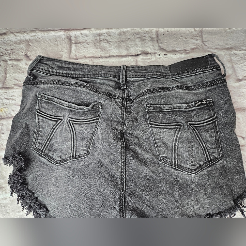 Seven7 Legging Shorts Black Jean Size 14 Womens - Picture 10 of 15